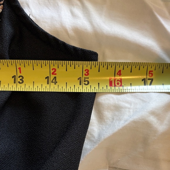 Embroidered Black Sleeveless Blouse - Picture 8 of 9